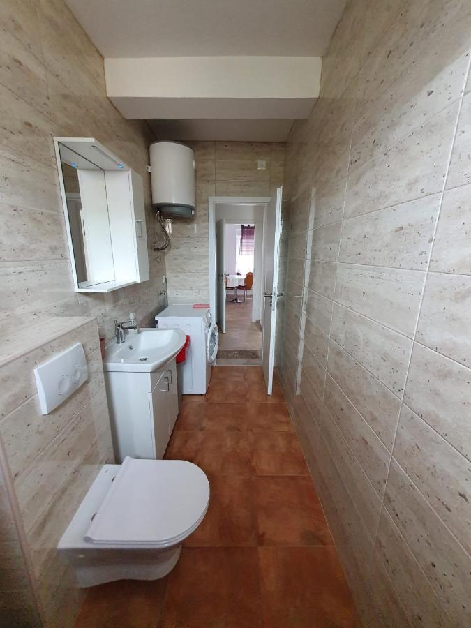 Spacious 2-Bedroom Apartment With Terrace Sea View Žaborić Zewnętrze zdjęcie